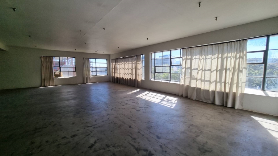 To Let Commercial Property for Rent in Woodstock Western Cape